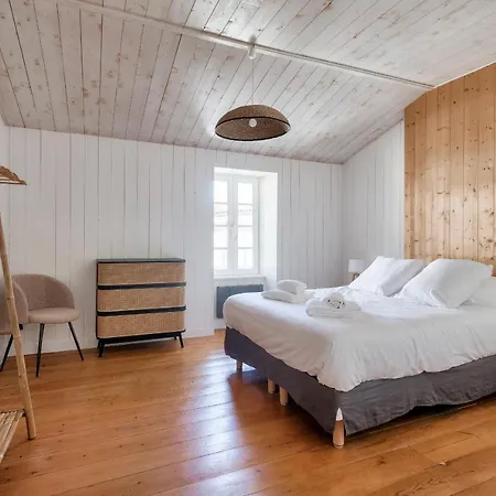 Ferienhaus Belle Maison Avec Jardin Ombrage Pour 11