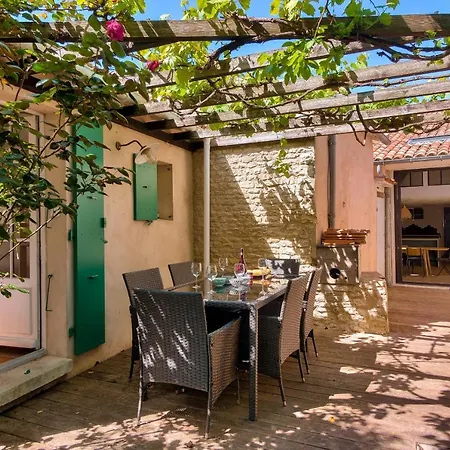 Belle Maison Avec Jardin Ombrage Pour 11